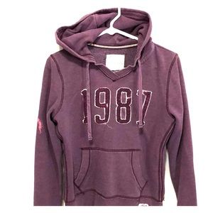 Woman’s Aéropostale 1987 maroon hoodie